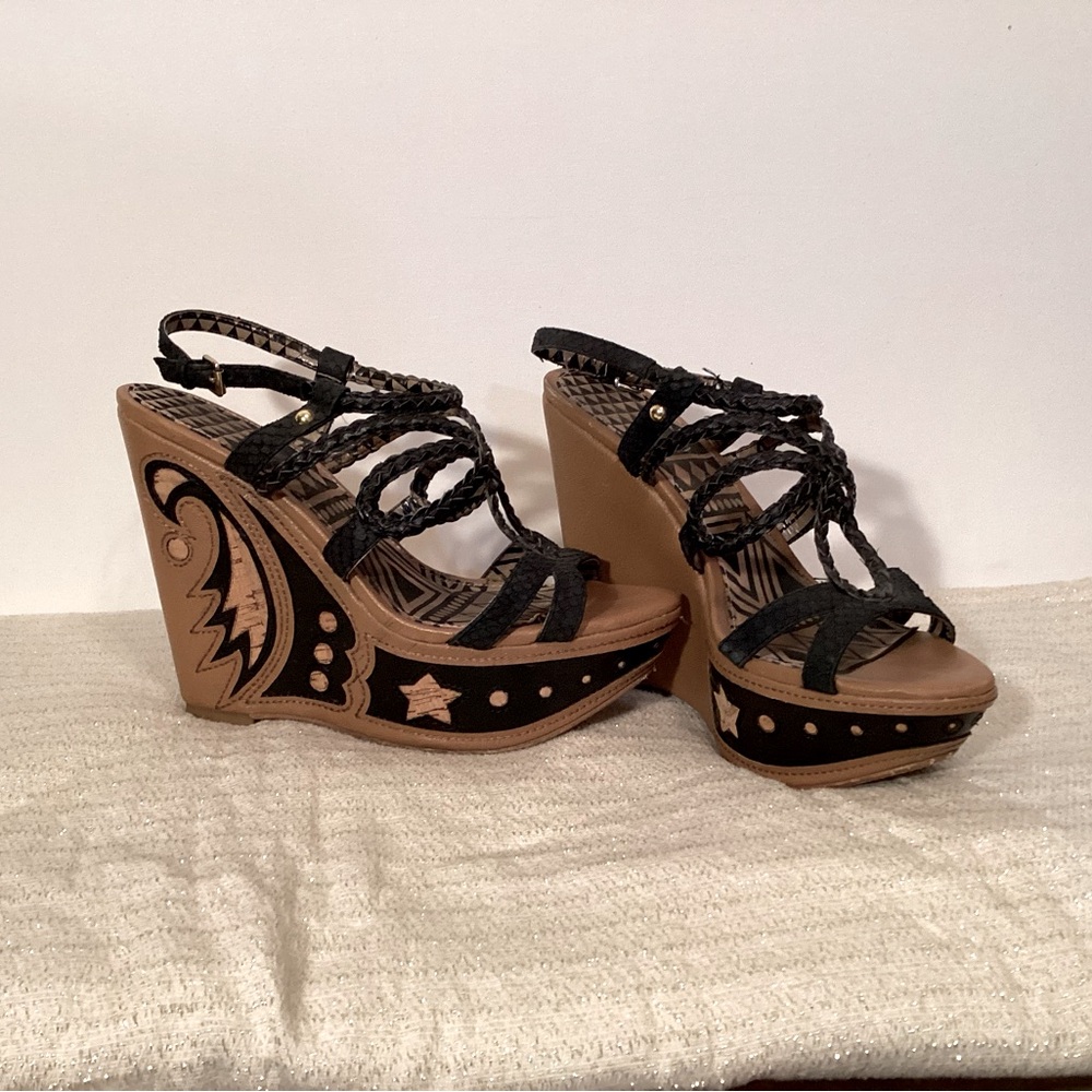 Vintage star wedge